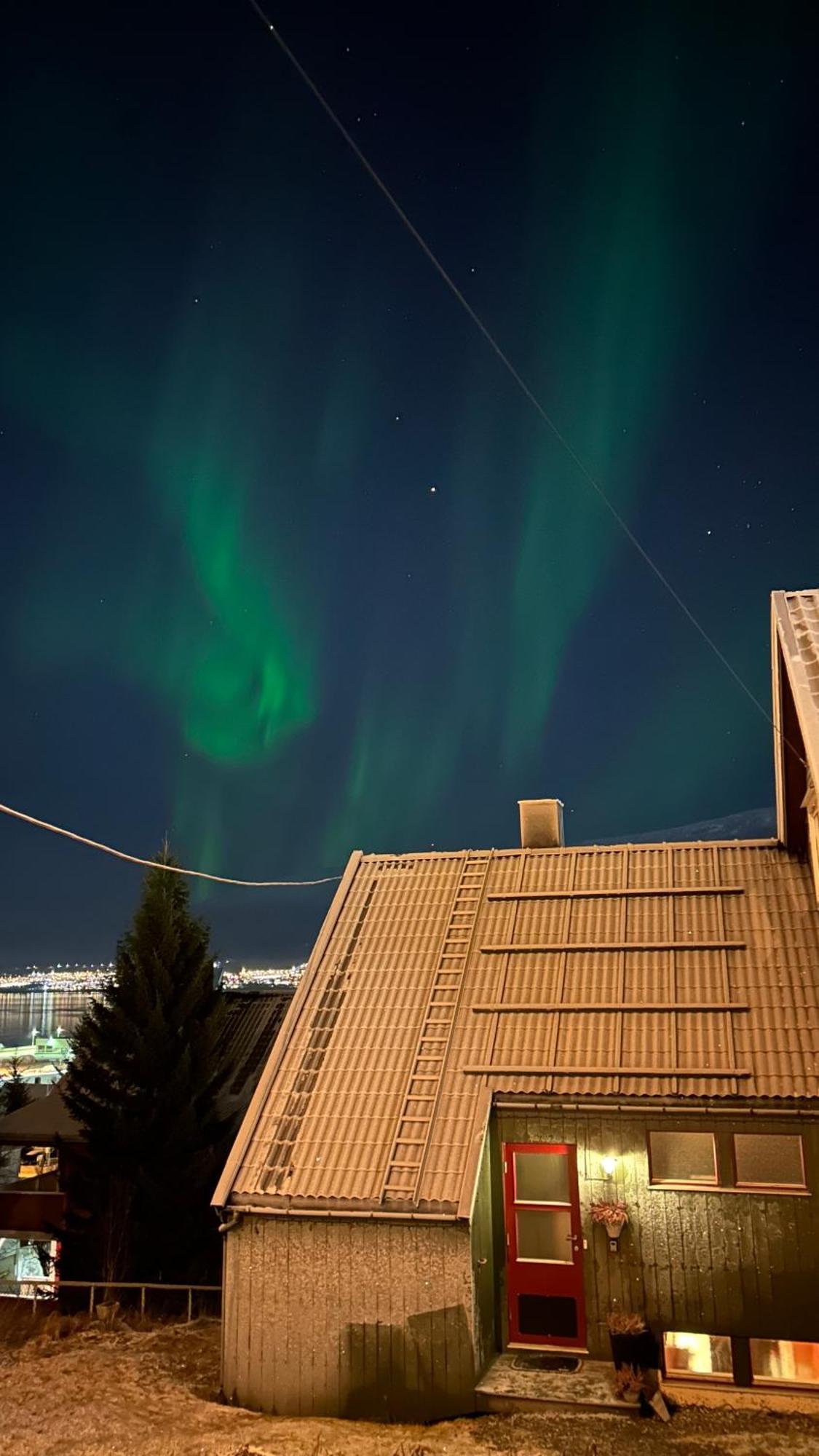 Cozy Little House In Tromso City Extérieur photo