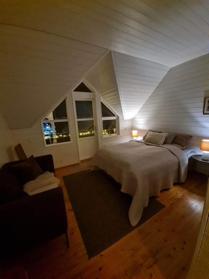 Cozy Little House In Tromso City Extérieur photo